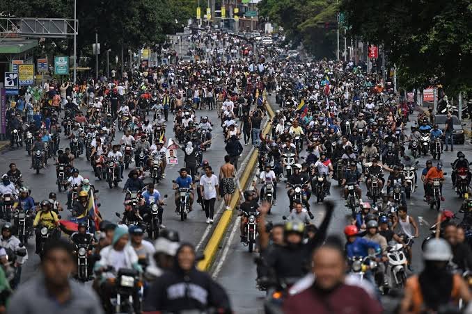 Thousands in Venezuela march for free elections