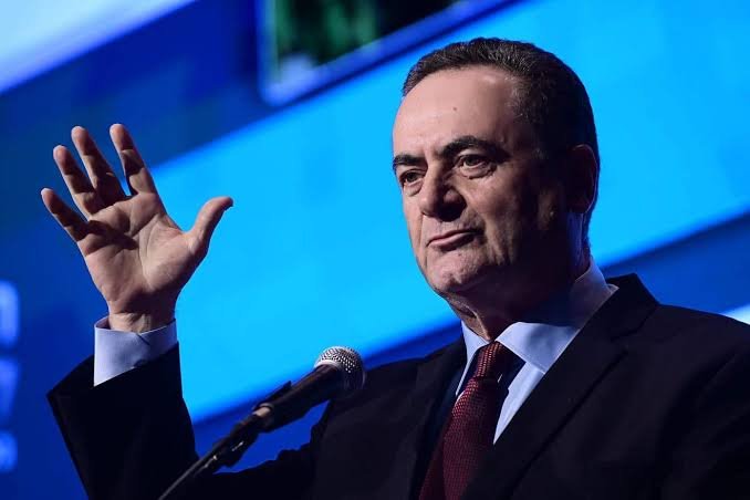 Israeli Defense Minister Israel Katz warns Iran that any attack on Israel will trigger a powerful response as U.S.-Iran tensions intensify over the Strait of Hormuz.