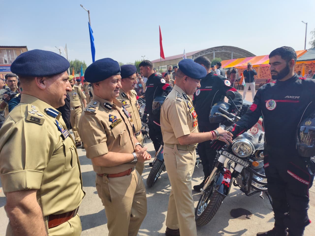 DGP Nalin Prabhat sent the 10-member motorcycle team off from Srinagar to represent Jammu and Kashmir at the national unity parade at Ekta Nagar, Gujarat. He also reaffirmed the force’s commi